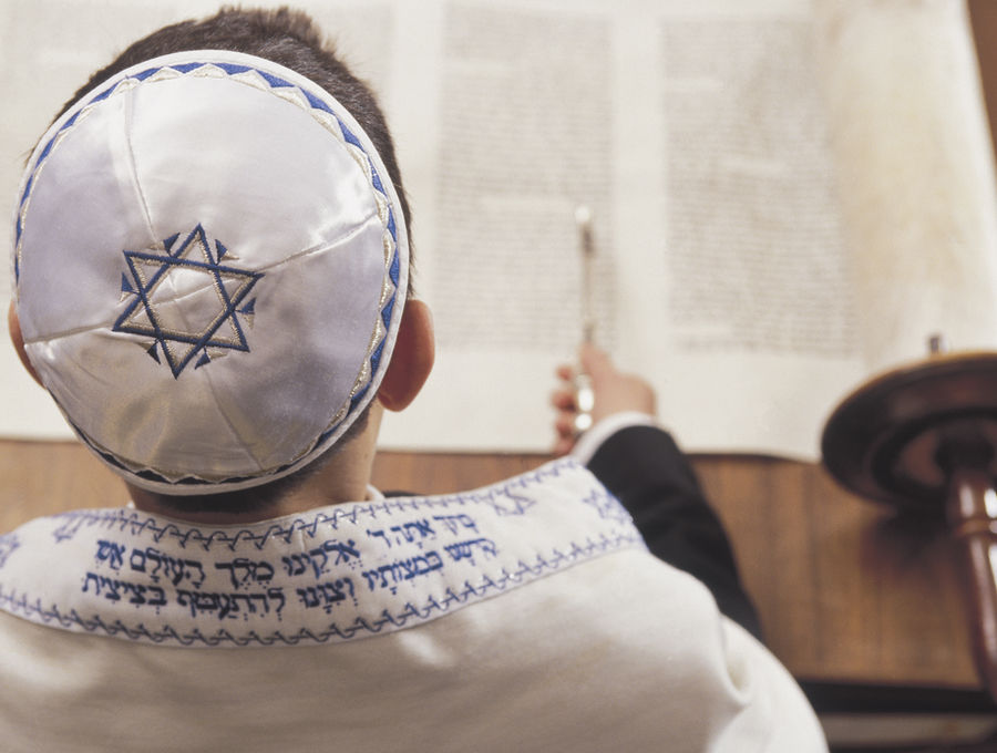 Reading Torah