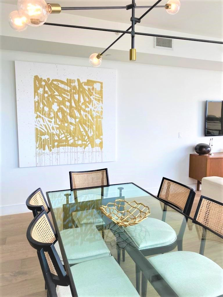 Contemporary Ocean View Apartment