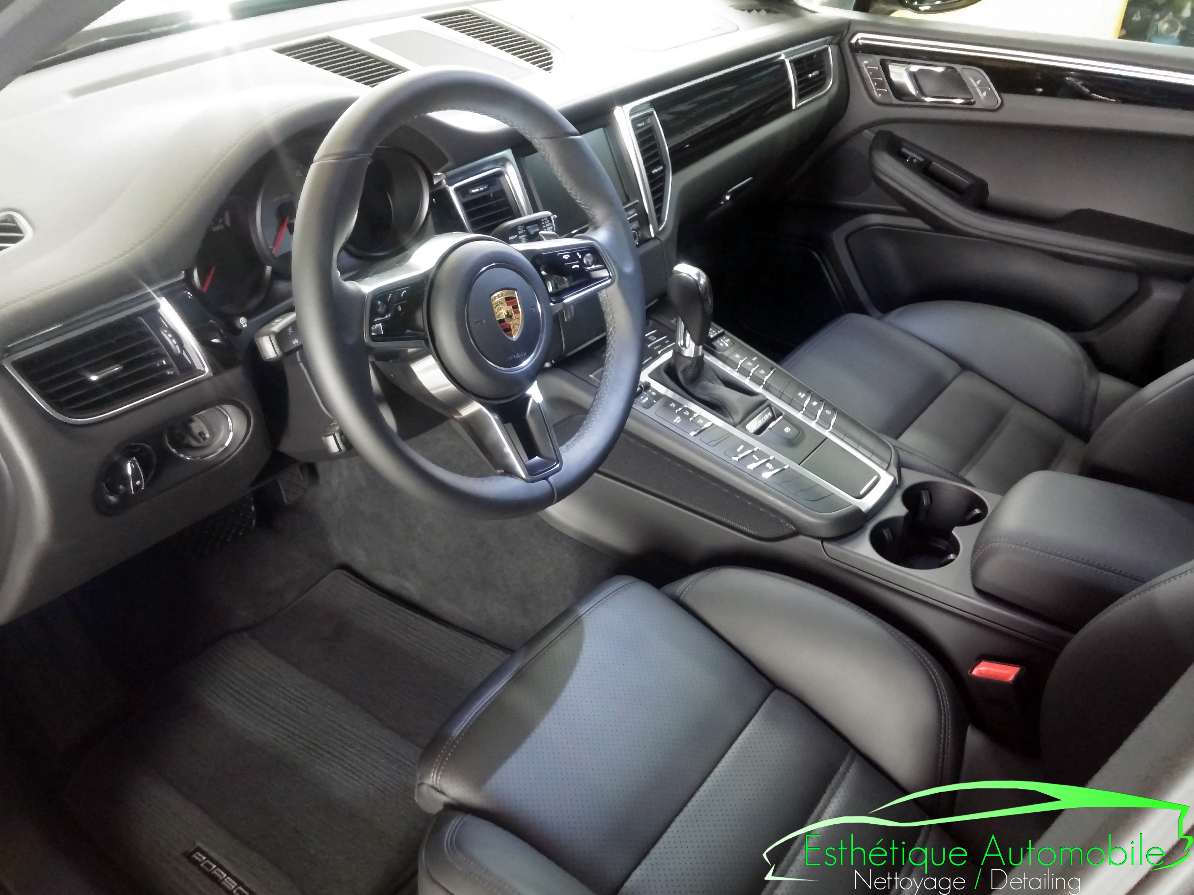 Porsche Macan S