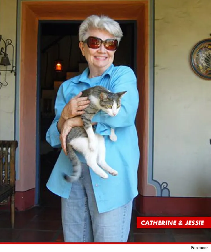 Catherine Davis and her cat Jessie