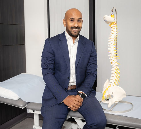 Dr Nick Fraser Pain Consultant_edited.jpg