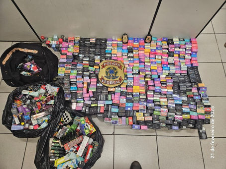 PF prende homem por venda de cigarros eletrônicos em Niterói