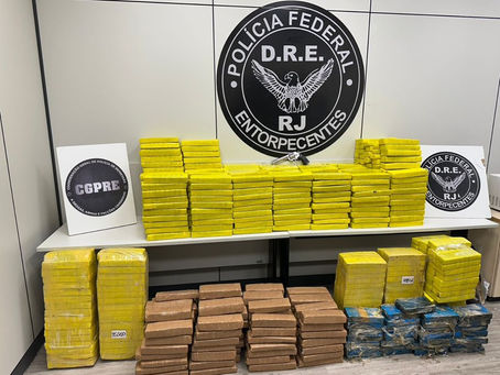 PF apreende mais de 600 kg de drogas e arma de fogo em caminhão interceptado na Rodovia Presidente Dutra