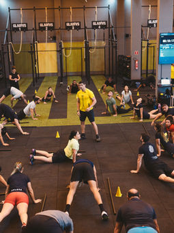 aula de mobilidade, cross training. treino funcional