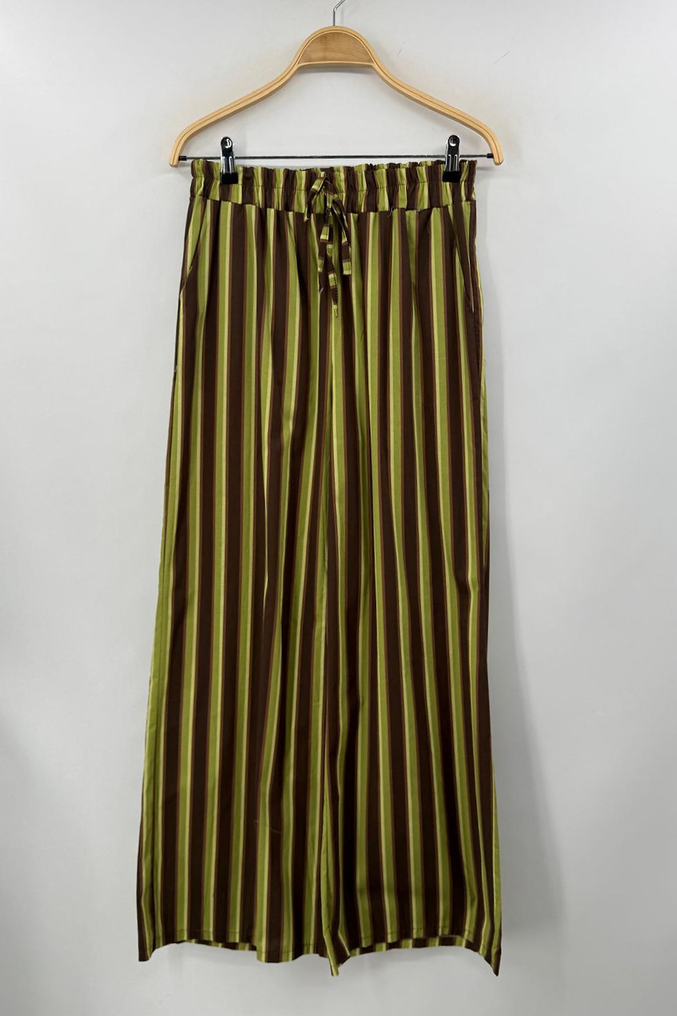 Miniatura: Pantalón estampado fluído Romina