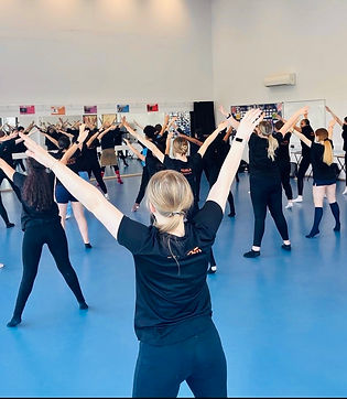 schools workshops. Dance technique workshop in the dance studio. Hot house dance schools dance workshops.