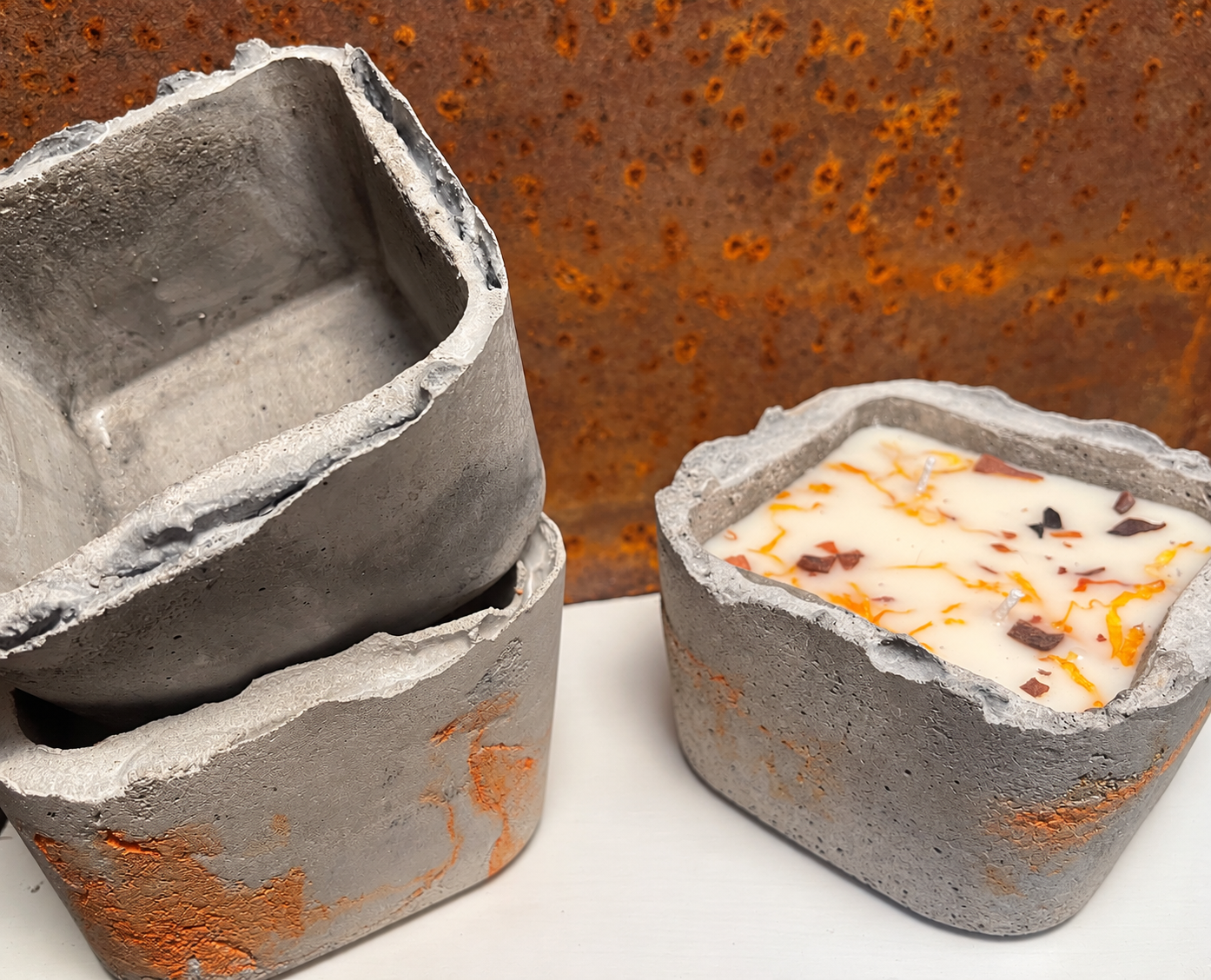 Jagged Square Candle — 14 oz
