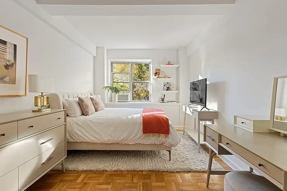 550 Grand St_3.webp