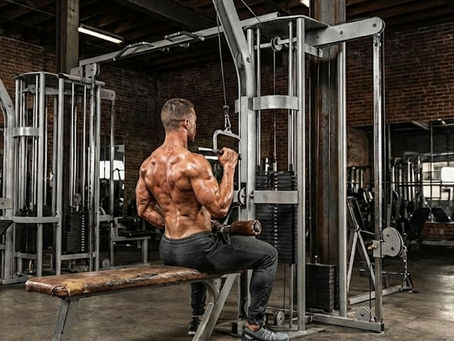 Jalón Unilateral al Pecho: Mejora Tu Espalda y Estabilidad Muscular