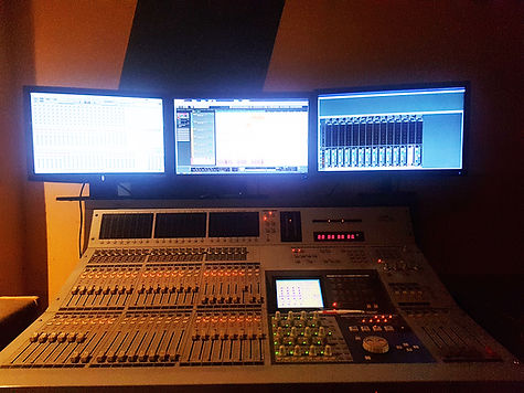 Tascam TMD 8000.jpg