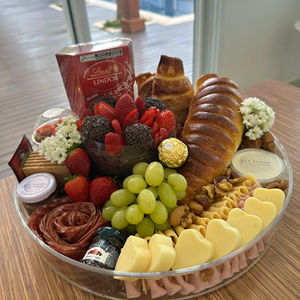 Box Happy Bday - Acrílico G (+Lindt +Pão Caseiro)