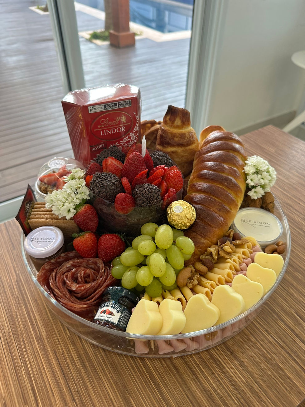 Box Happy Bday - Acrílico G (+Lindt +Pão Caseiro)