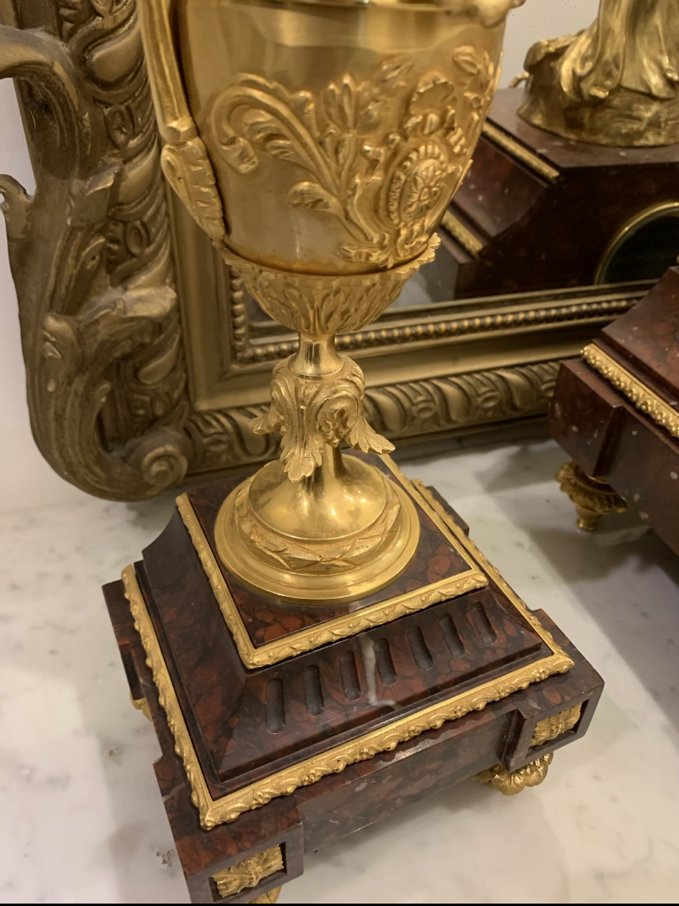 Miniature : Garniture de cheminée en bronze et  marbre rouge 