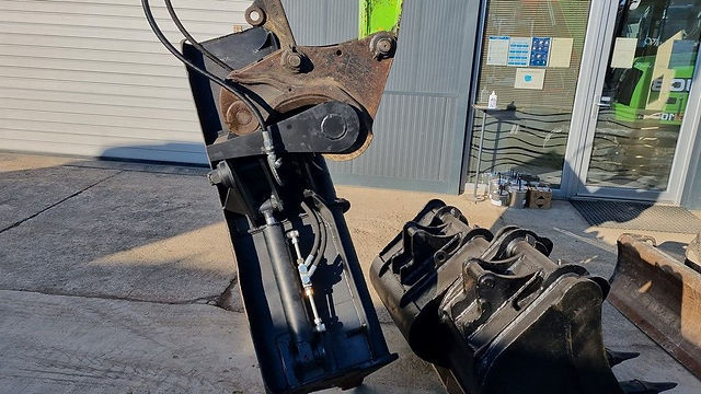 Miniature : JCB 100C-1 / 9,7 T