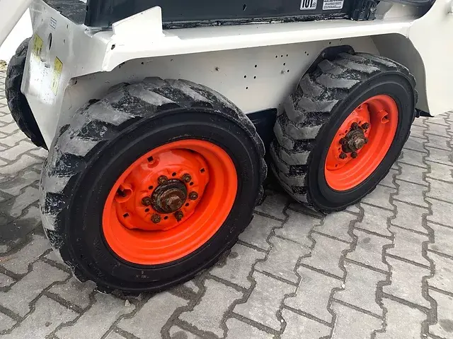 Miniature : BOBCAT  S100