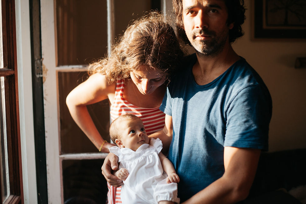 Adriana, Emilia y Chino