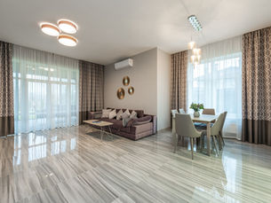 Tile Flooring vs Hardwood: What’s Better for Seattle Homes?