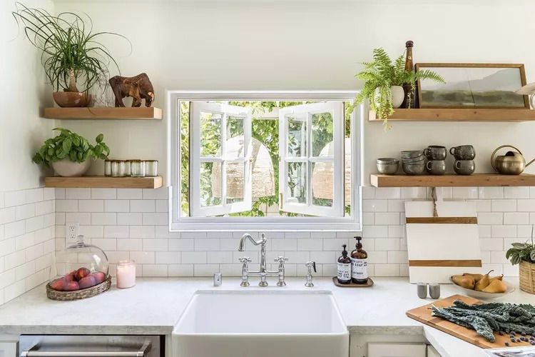 subway tile backsplash