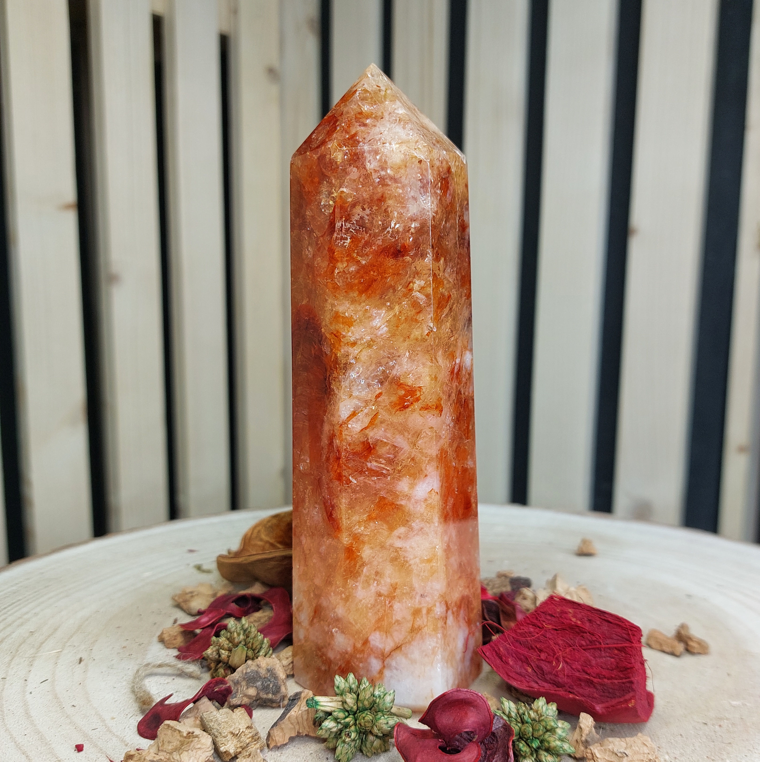 Tour de quartz hématoïde (ou quartz de feu) AA