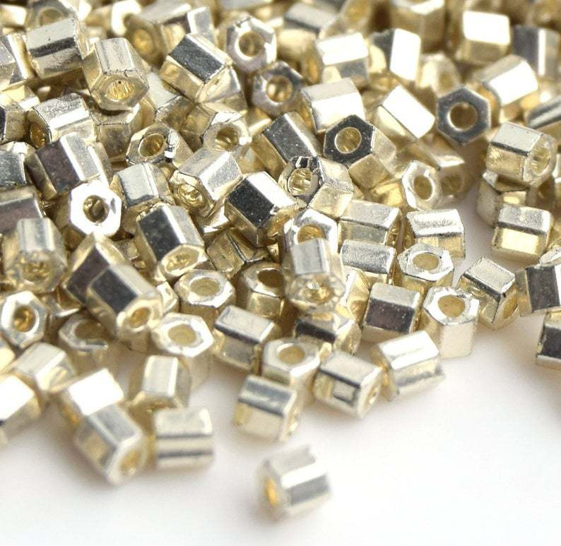 accessori ricamati