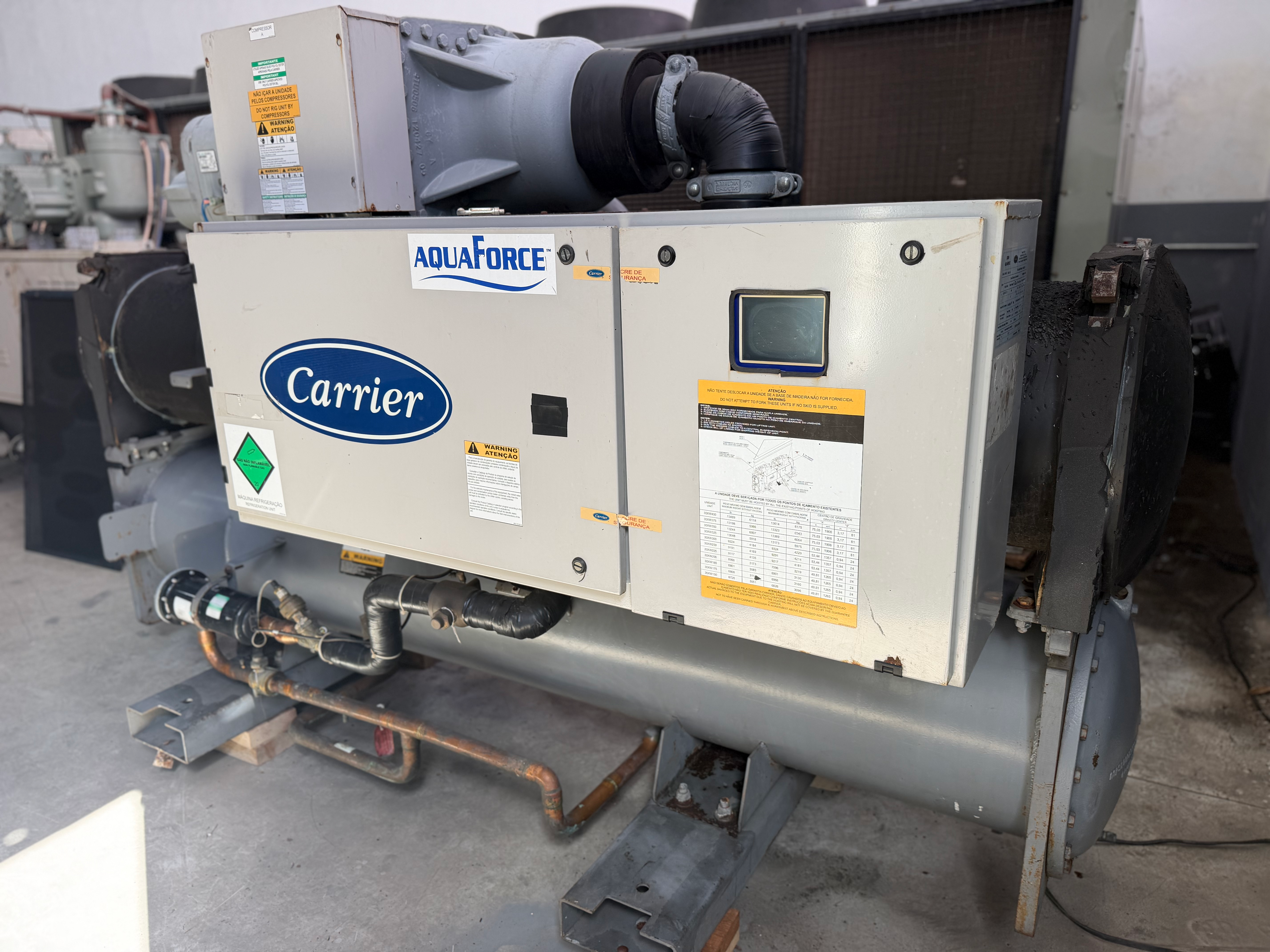 Chiller Parafuso Carrier 30XW 150TR - 440V