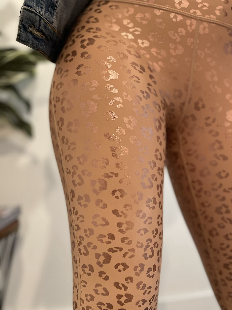 Thumbnail: Werk Out-2 pc. Set-Rose Gold Animal Print