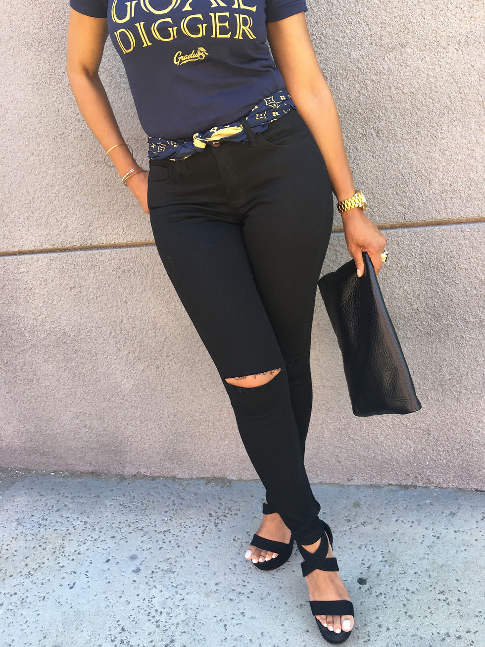Thumbnail: Knees Breathe Skinny Jeans