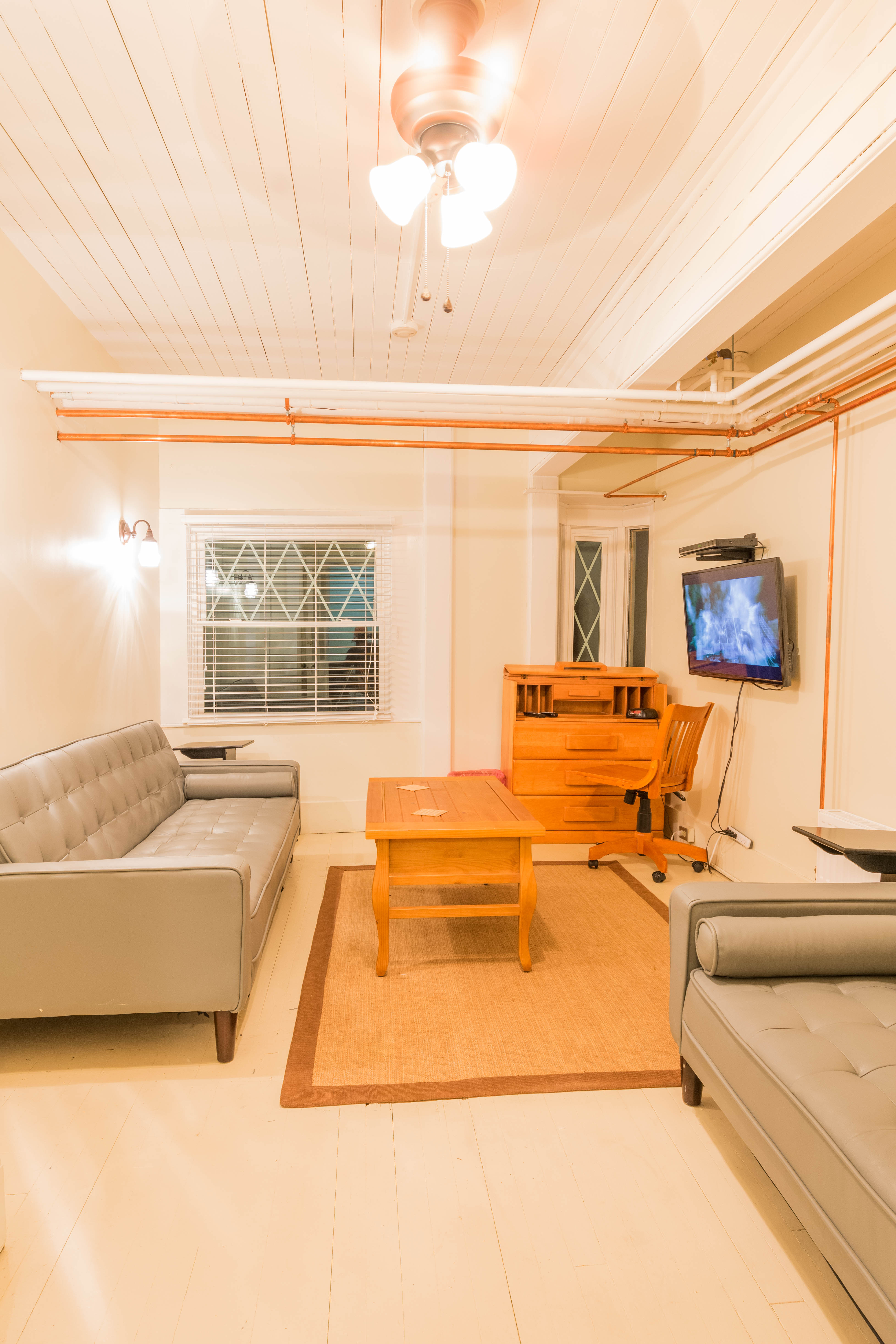 Office/Lounge
