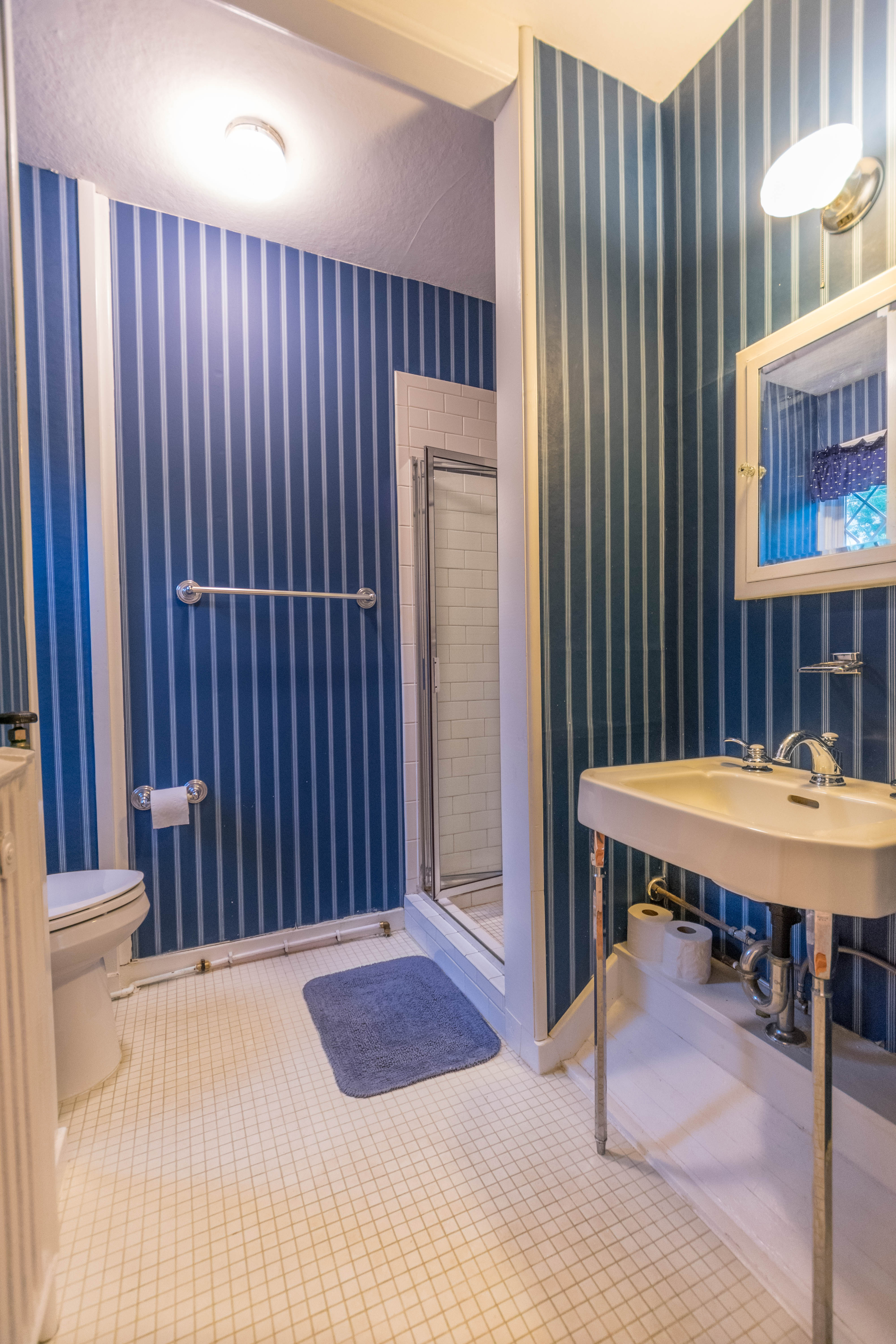 Full Bathroom, 2nd Floor