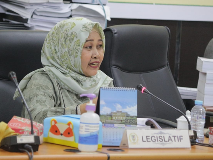 DPRD Seruyan usulkan meja dan kursi untuk para guru di SMP 1 SHT yang masih minim