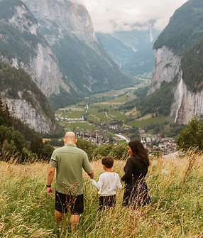 Family Photoshoot in Lauterbrunnen and Wengen