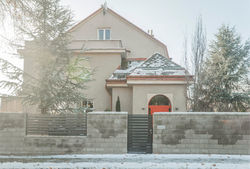 P1078935_1.jpg