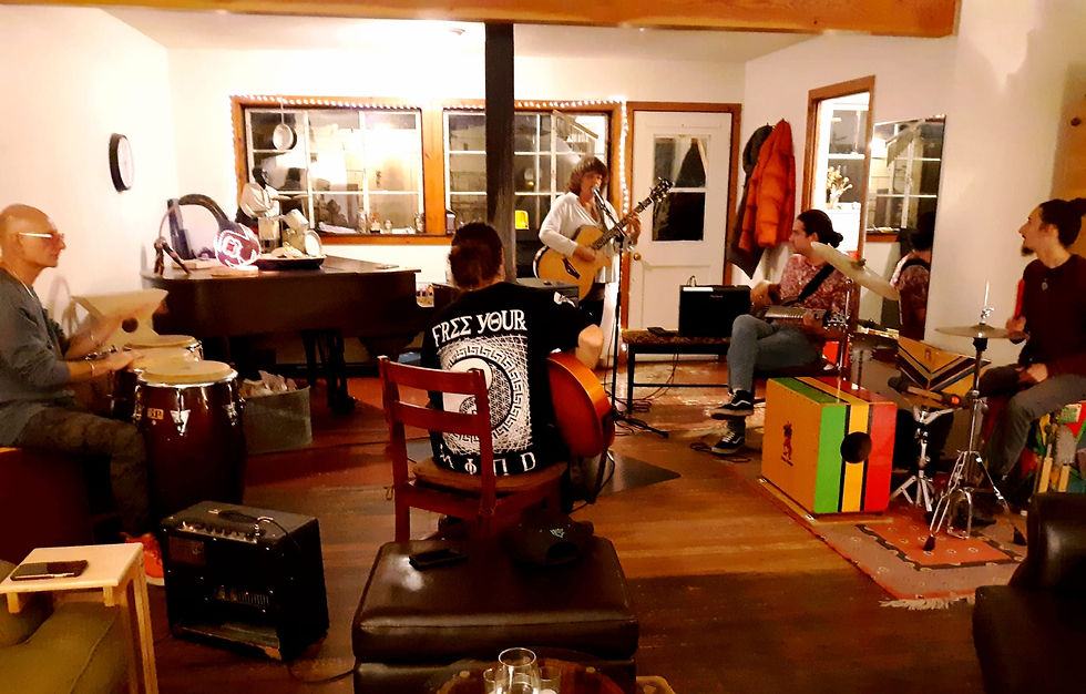 בלי טלוויזיה בסלון