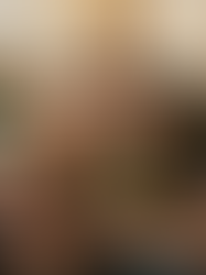 mulheres sendo homenageadas na igreja