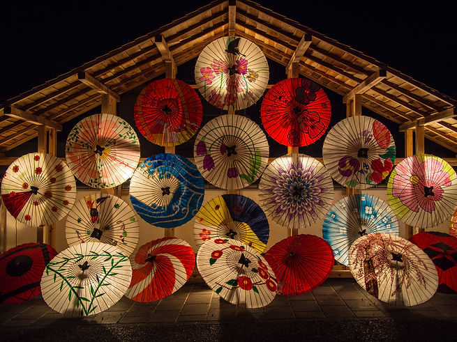 japanese-umbrellas-636870.jpg