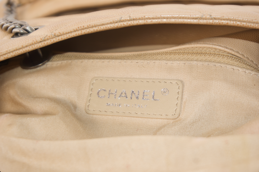 Thumbnail: Chanel Urban Delight Chain Tote bag