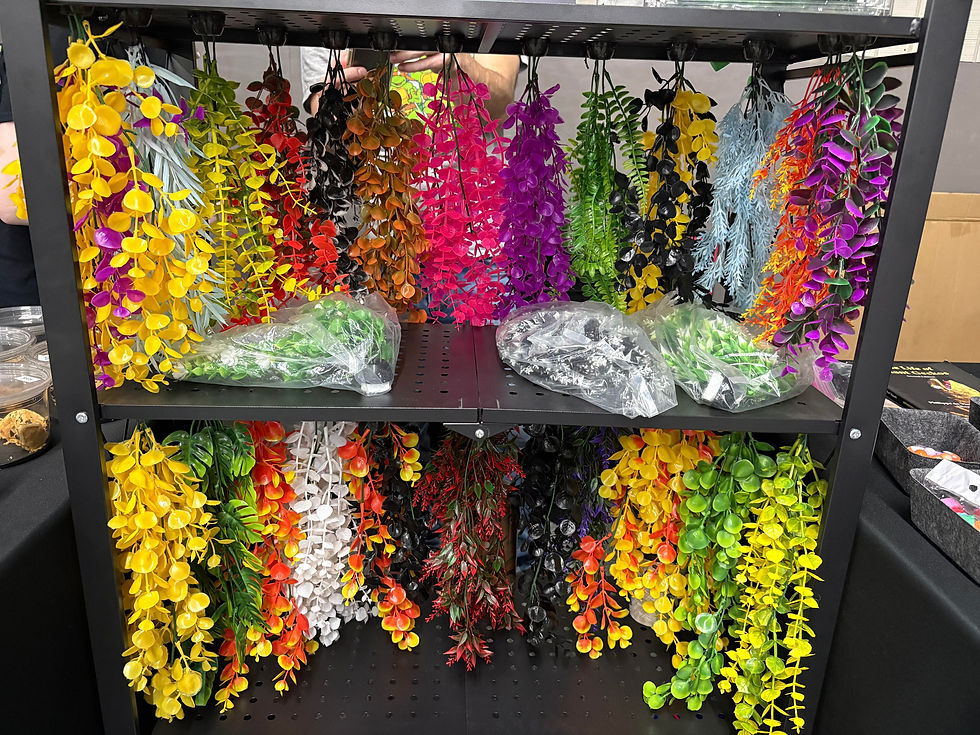 Thumbnail: Magnetic Hanging Plants