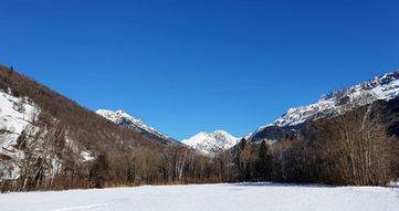 Allemond_sejour_hiver_jardin.jpg