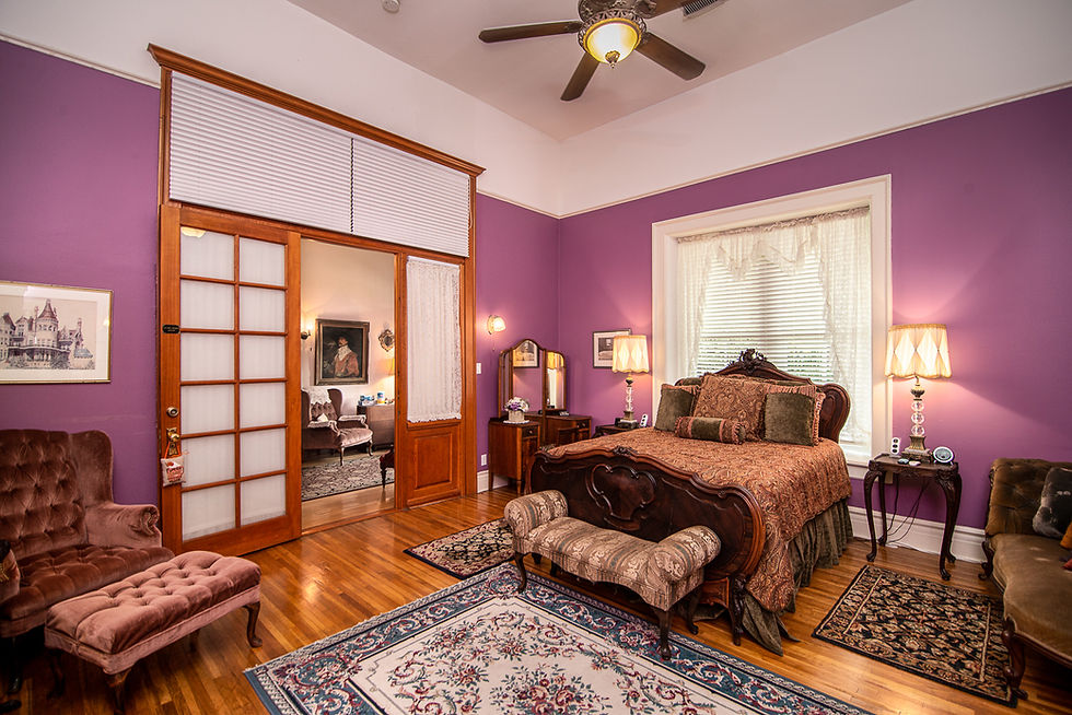 Sydney Marie Suite