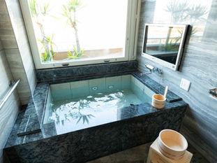 ビューバスとストーンバスで過ごす、ふたりだけの時間。岡山のラブホテルならMESAへ