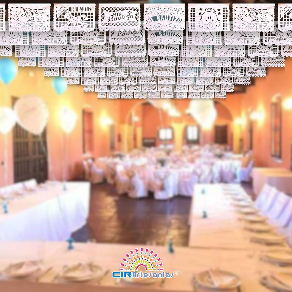 Thumbnail: Decoración papel picado para bautizo 1/4 blanco