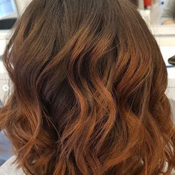 Softes Balayage in Braun