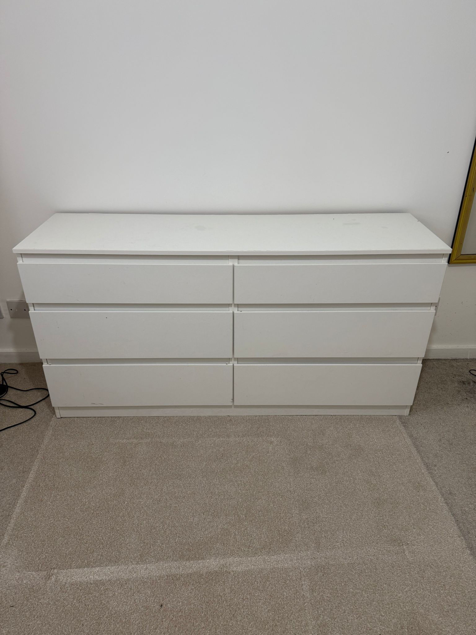 IKEA KULLEN white chest of 6 drawers, in good condition.