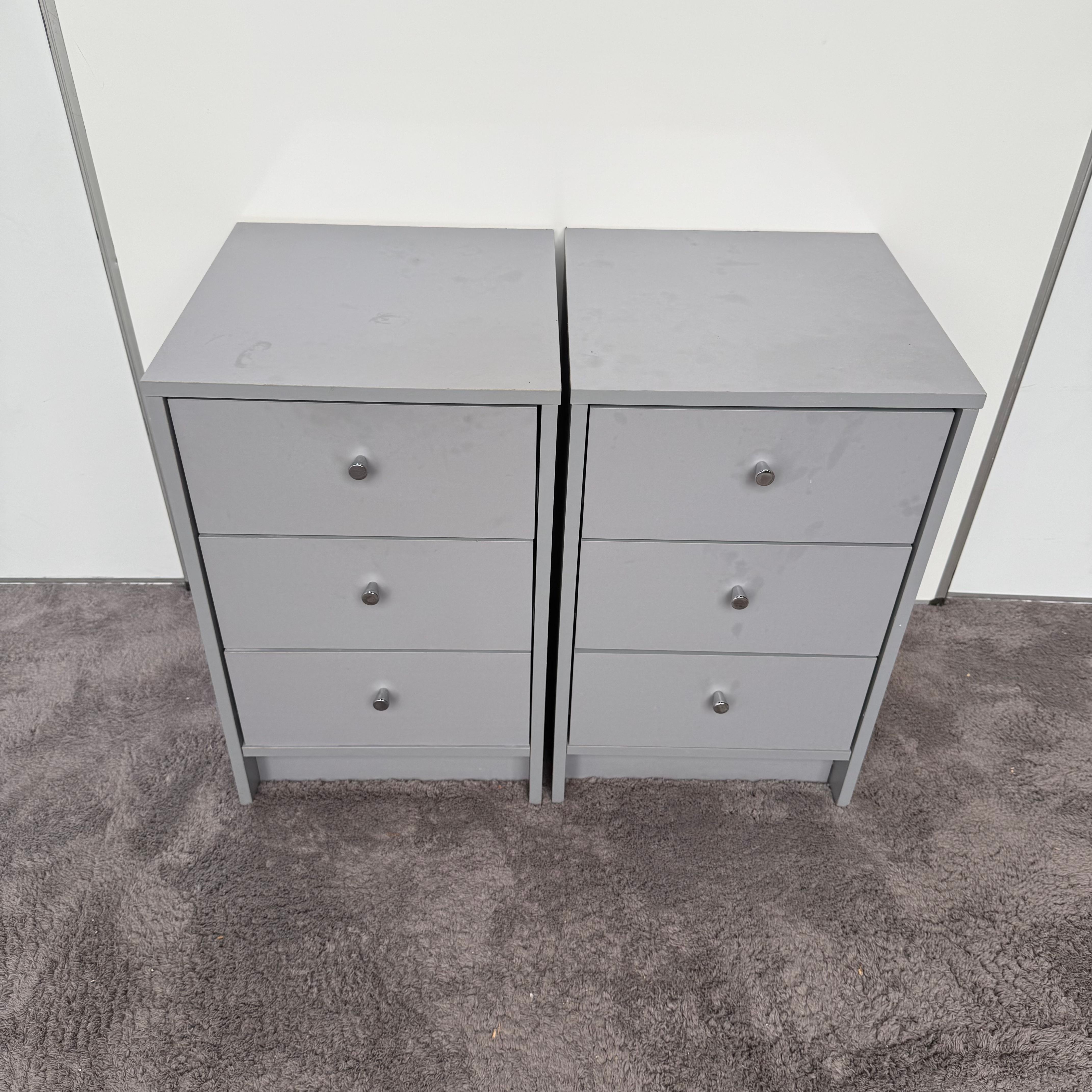 Set of 3 Drawer Bedside Cabinet, grey, in good condition. 