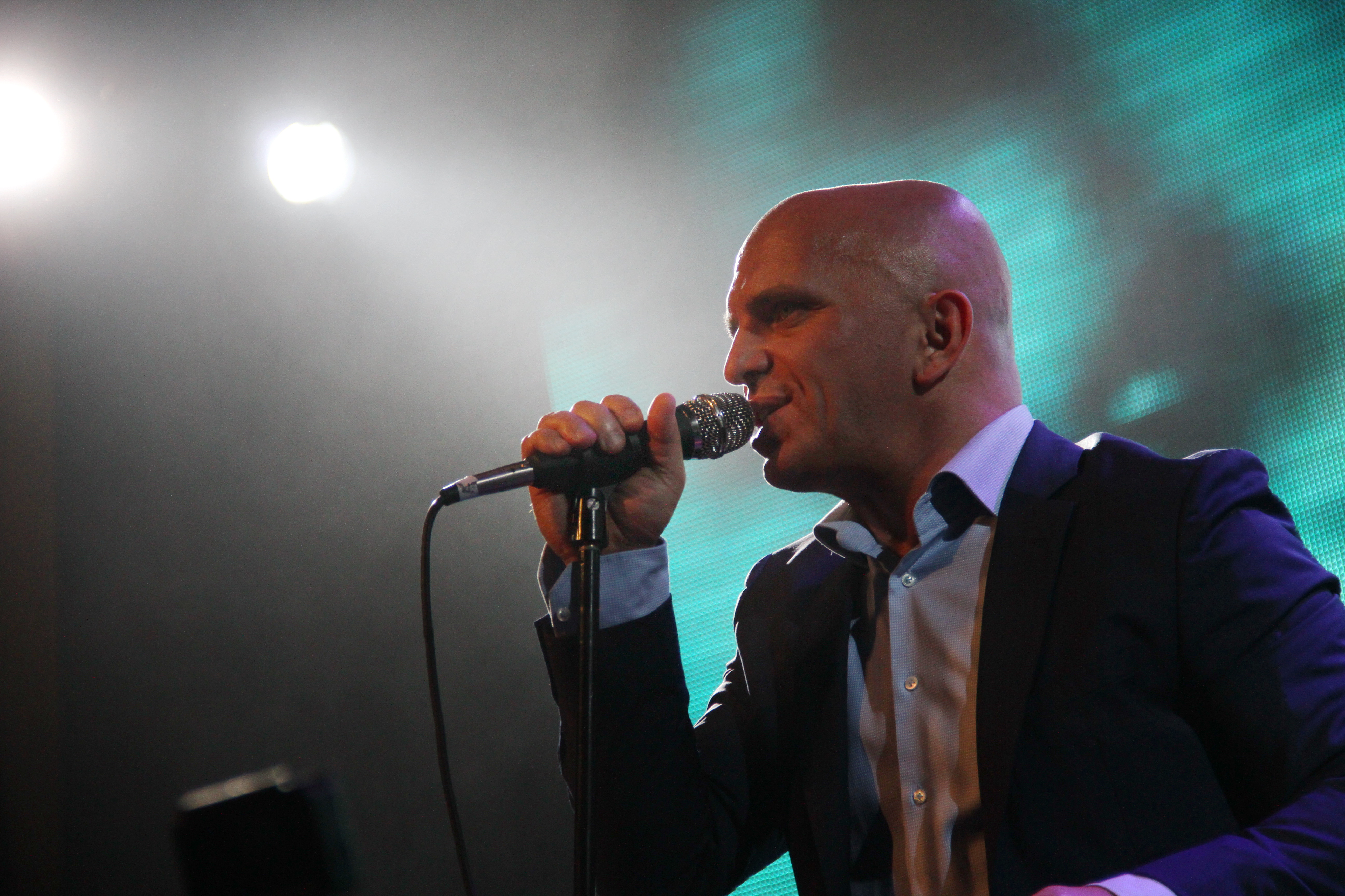 саша шоуа непара. александр шоуа. кто сейчас поет с шоуа. кто сейчас поет с шоуа. солист непара александр шоуа рост.