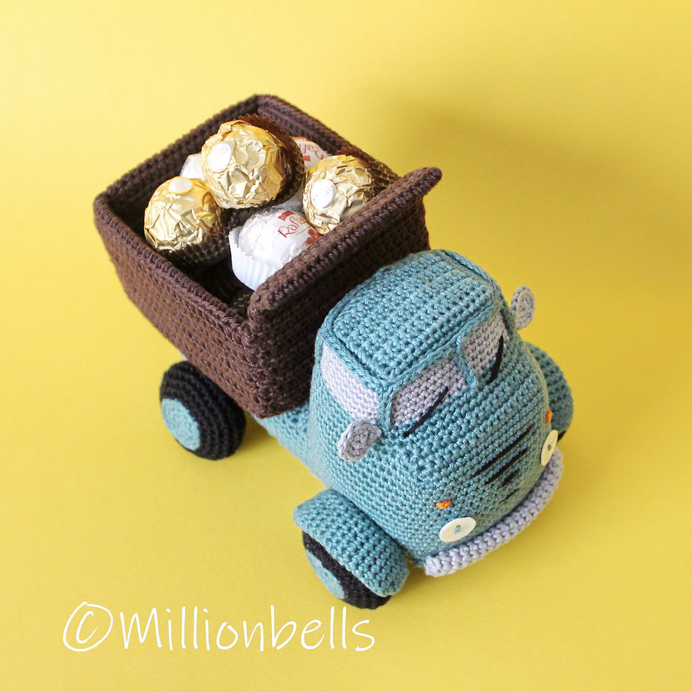 Thumbnail: Classic dump truck amigurumi from above
