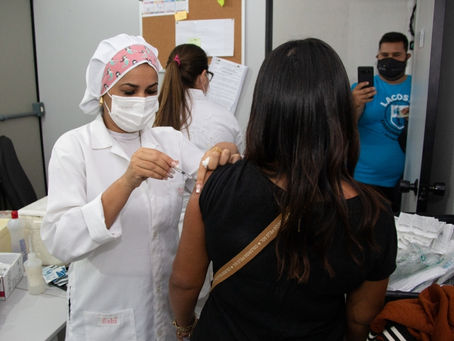ARRAIAL DO CABO REALIZA VACINAÇÃO CONTRA COVID-19 NA PARA TRABALHADORES CADASTRADOS