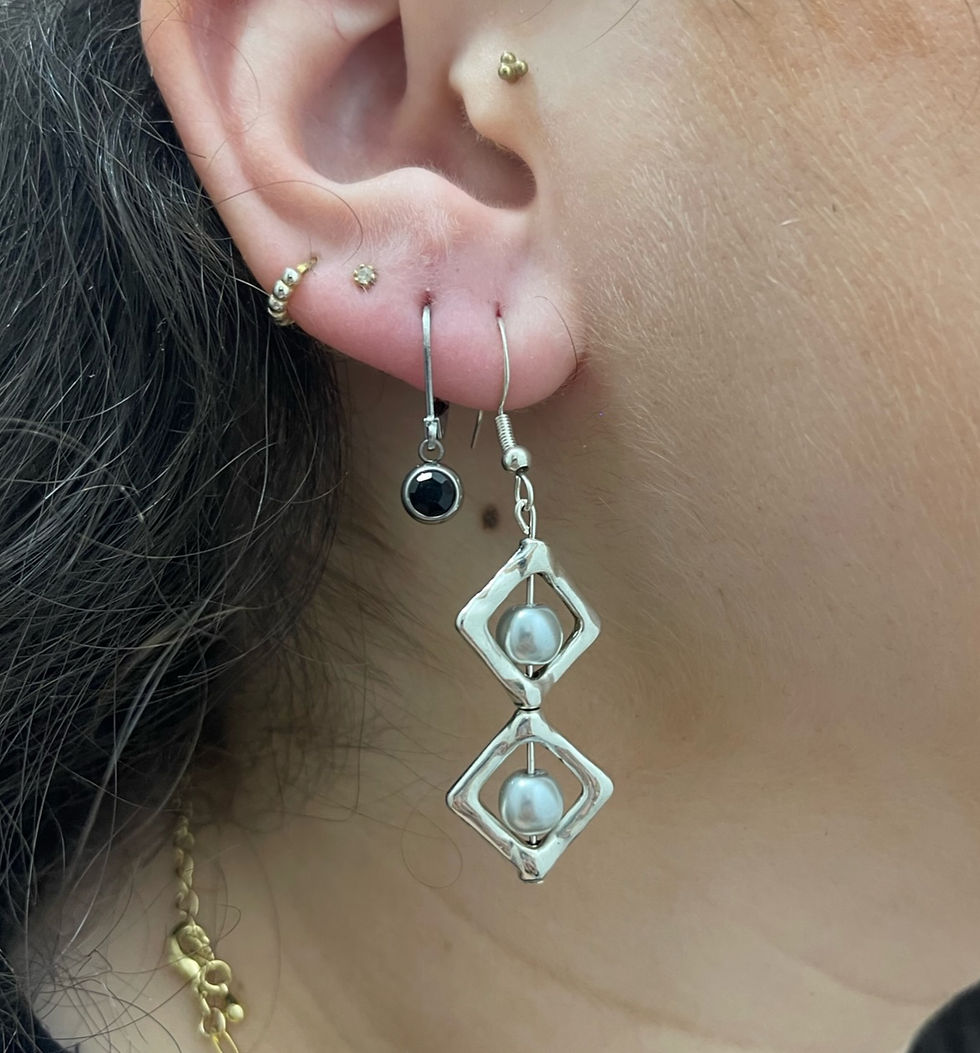 Thumbnail: Silver Naomi Earrings