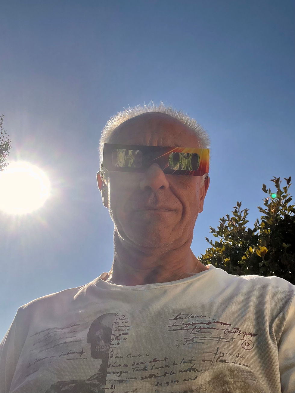 Pourquoi ne verrons-nous que la lune ce soir, alors que le soleil est 400 fois plus grand ?