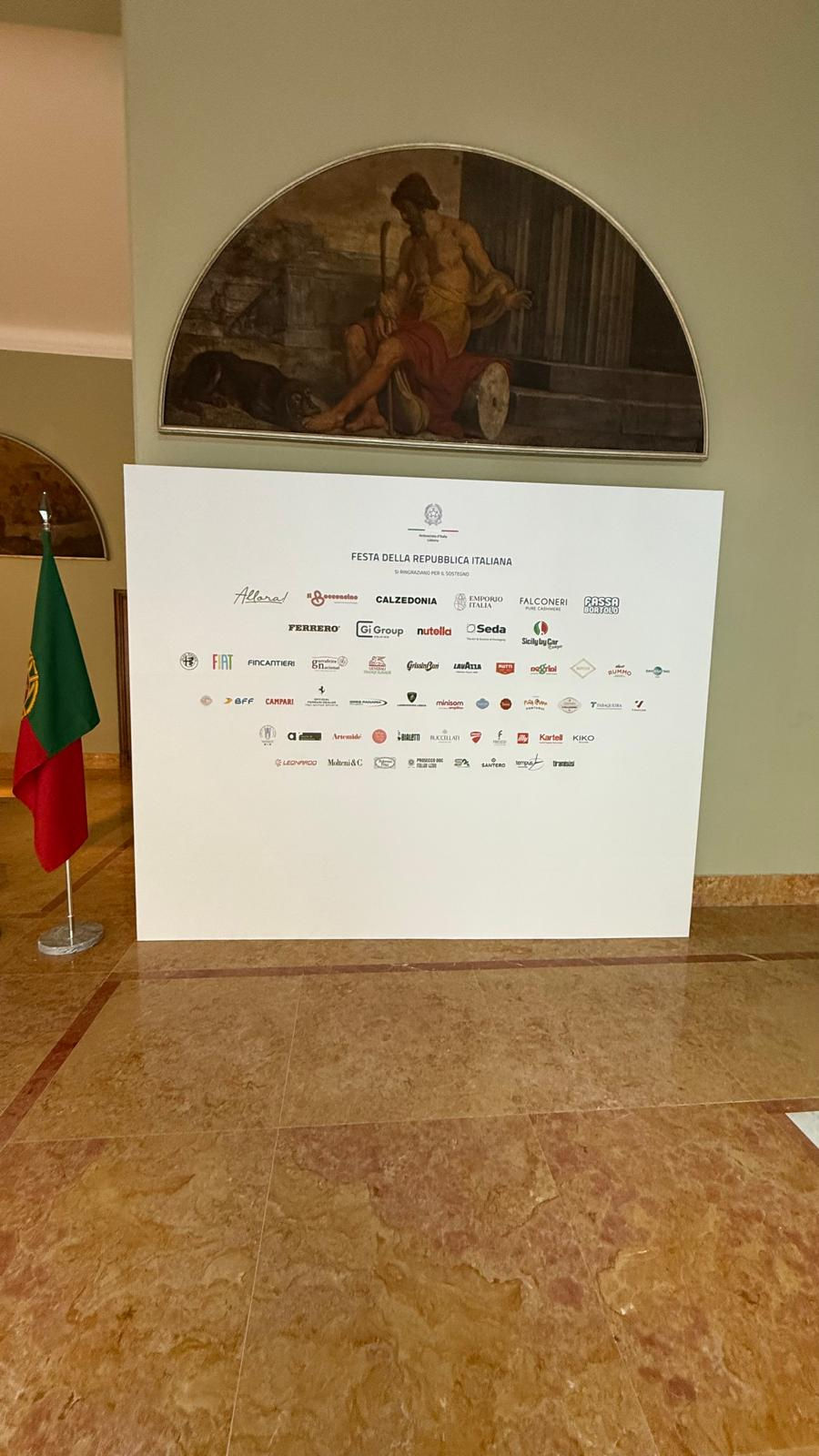 Lisboa celebrou os 80 anos da República Italiana nos jardins da Embaixada de Itália